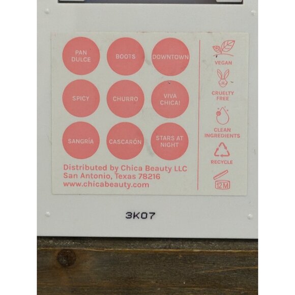 Chica Beauty Fiesta Mini Eyeshadow Palette  Vegan  9 Shades - Picture 2 of 3